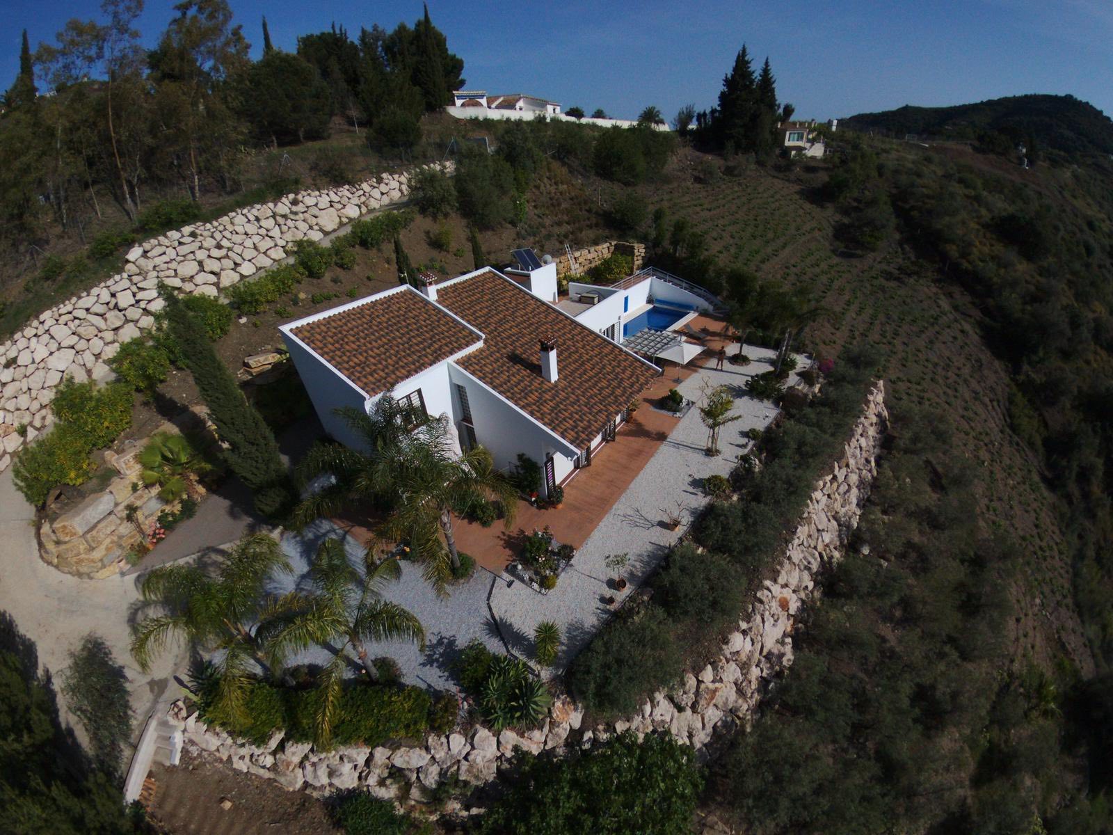 549907983_788402727264736_6845173195886003364_n